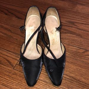 Black Salvatore Ferragamo pumps